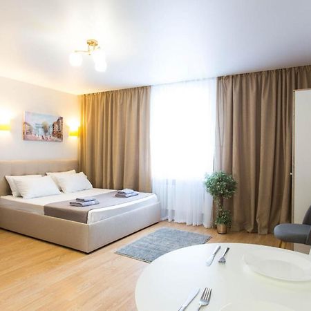 Apartment In The City Center - Gimnasiyna Naberezhna 24A-1 카리프 외부 사진