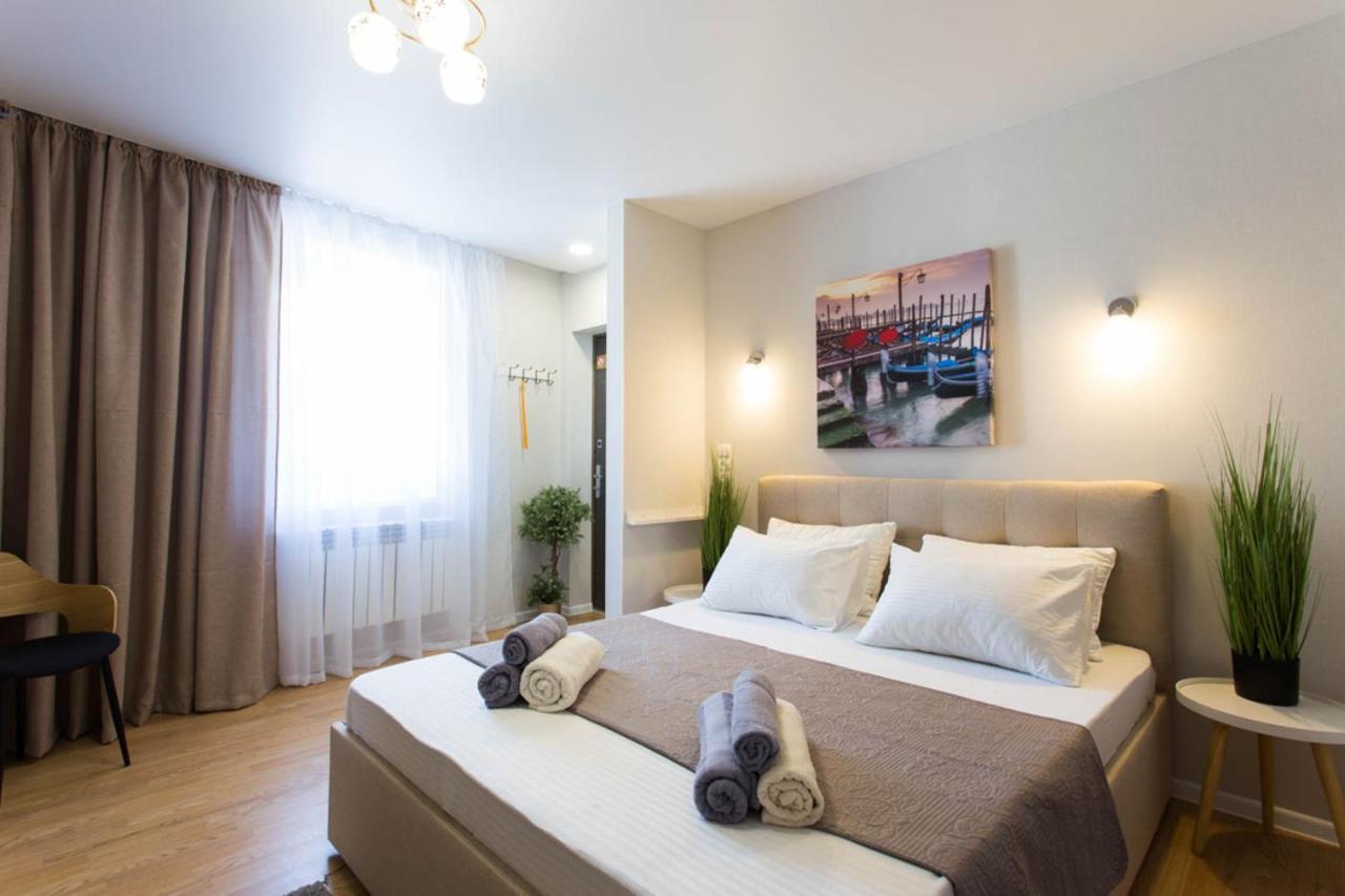 Apartment In The City Center - Gimnasiyna Naberezhna 24A-1 카리프 외부 사진