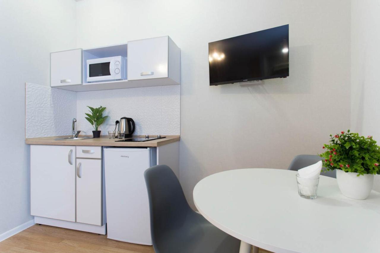 Apartment In The City Center - Gimnasiyna Naberezhna 24A-1 카리프 외부 사진