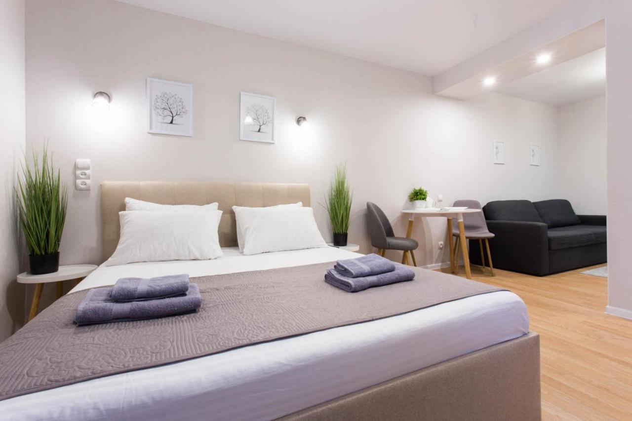 Apartment In The City Center - Gimnasiyna Naberezhna 24A-1 카리프 외부 사진