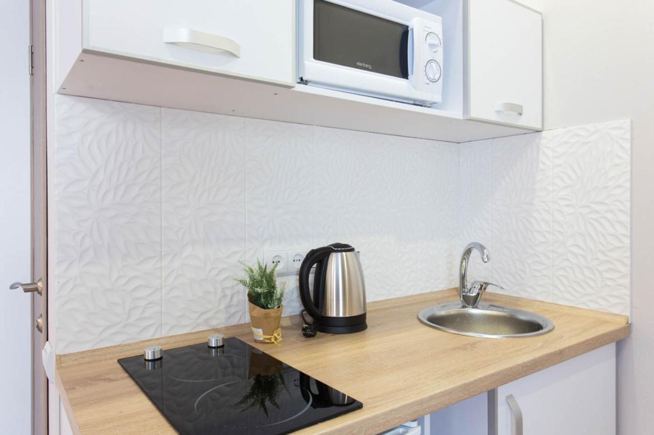 Apartment In The City Center - Gimnasiyna Naberezhna 24A-1 카리프 외부 사진