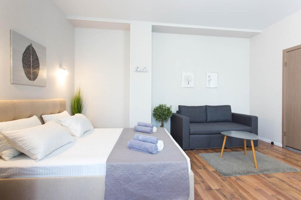 Apartment In The City Center - Gimnasiyna Naberezhna 24A-1 카리프 외부 사진
