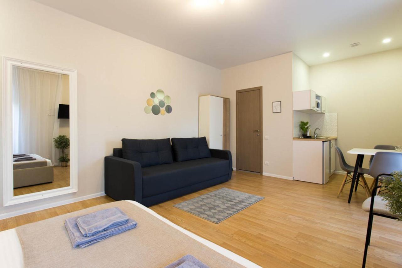Apartment In The City Center - Gimnasiyna Naberezhna 24A-1 카리프 외부 사진