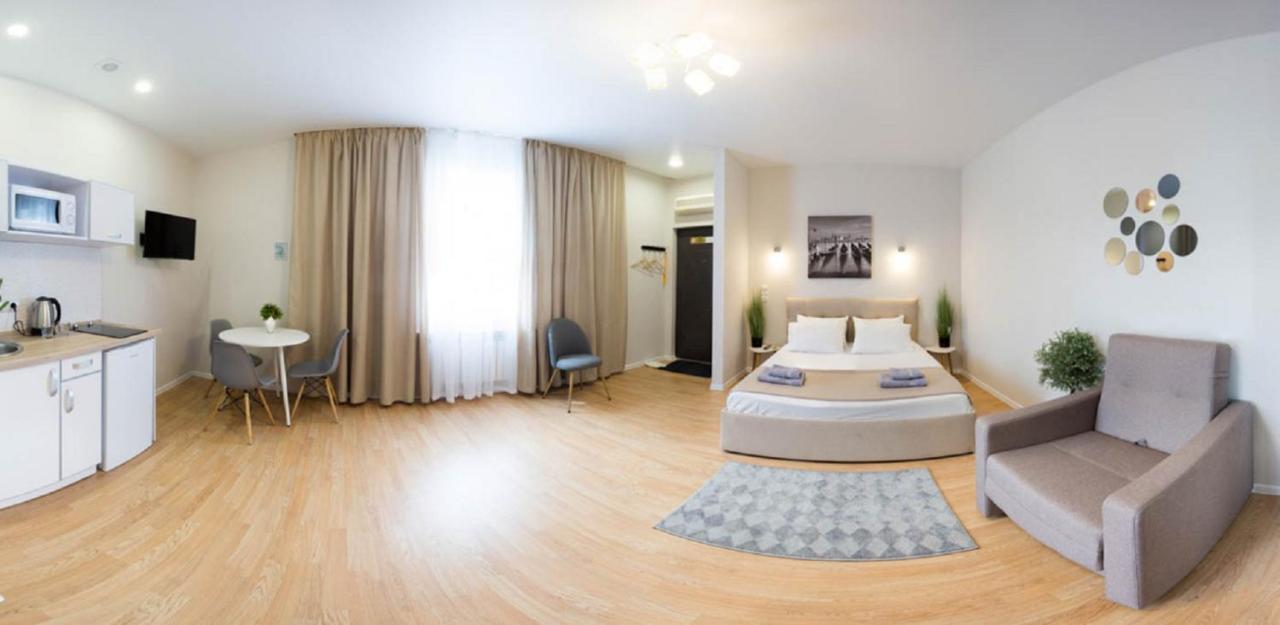Apartment In The City Center - Gimnasiyna Naberezhna 24A-1 카리프 외부 사진