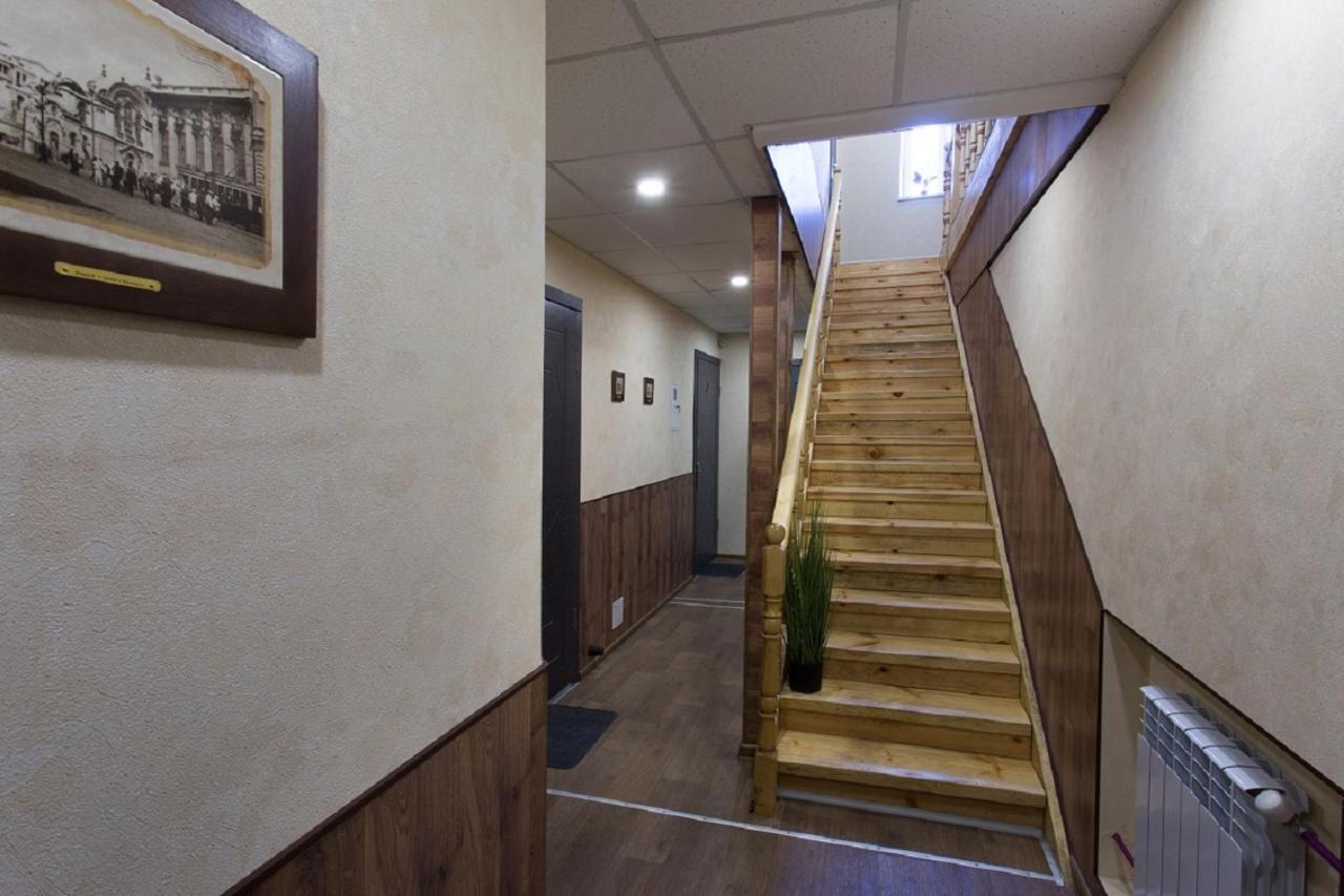 Apartment In The City Center - Gimnasiyna Naberezhna 24A-1 카리프 외부 사진